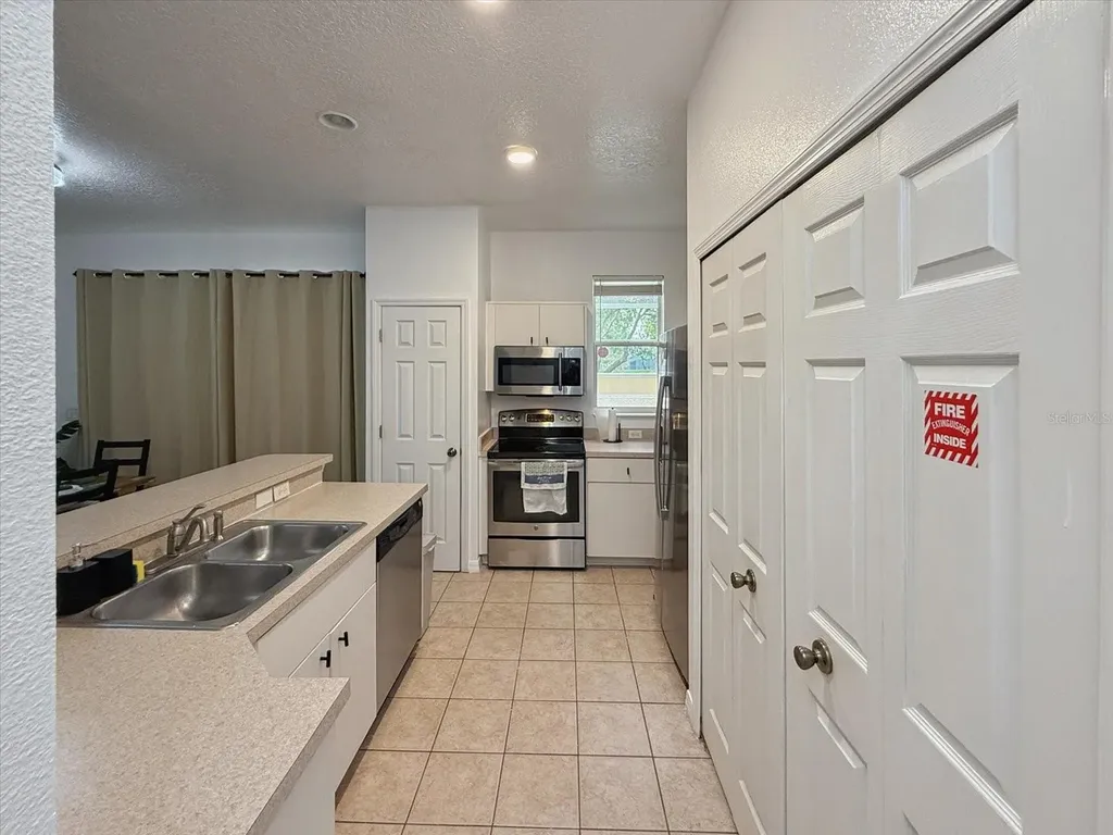 1302 S Beach Circle Kissimmee FL 34746