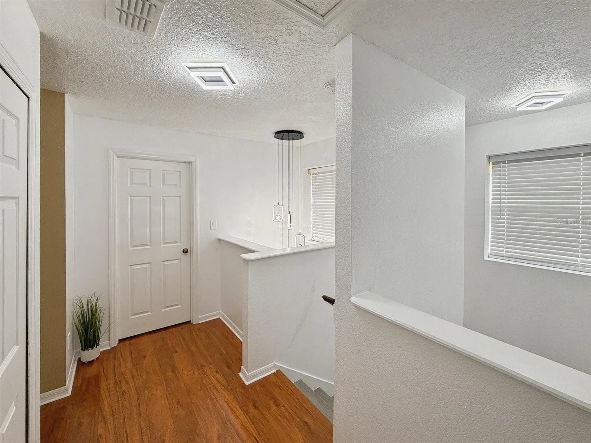 1302 S Beach Circle Kissimmee FL 34746