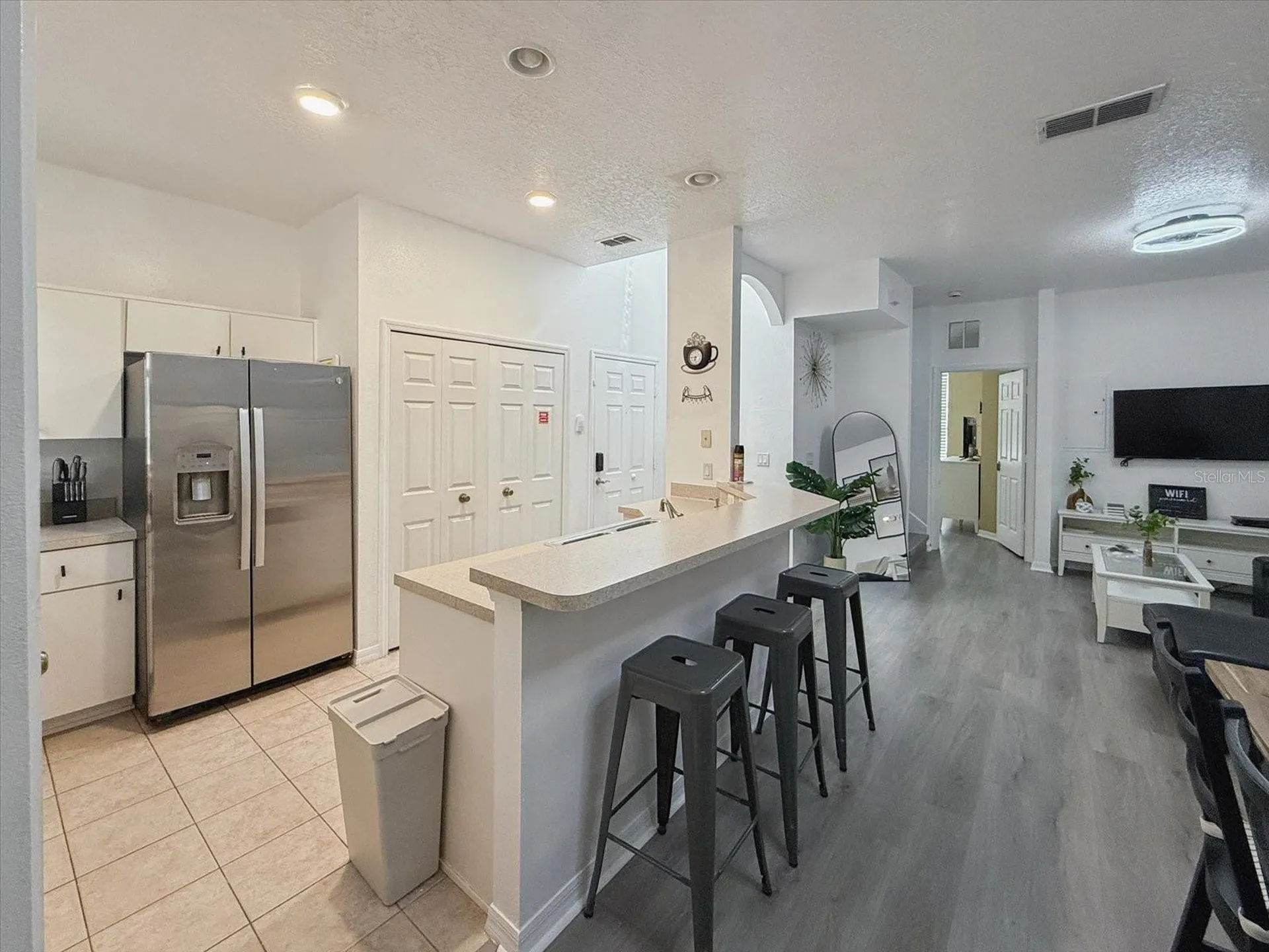 1302 S Beach Circle Kissimmee FL 34746