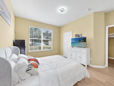 1302 S Beach Circle Kissimmee FL 34746