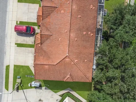 1302 S Beach Circle Kissimmee FL 34746