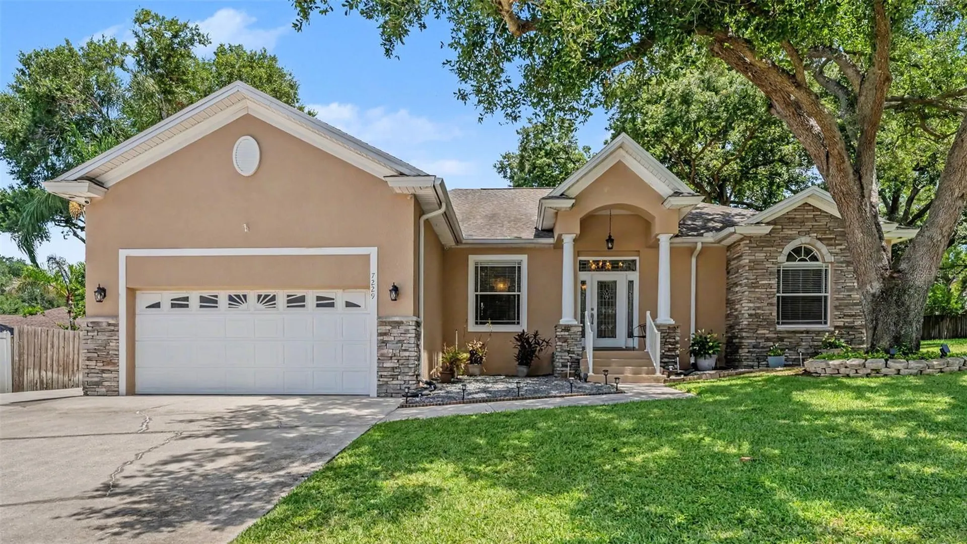 7229 Remington Oaks Court Lakeland FL 33810