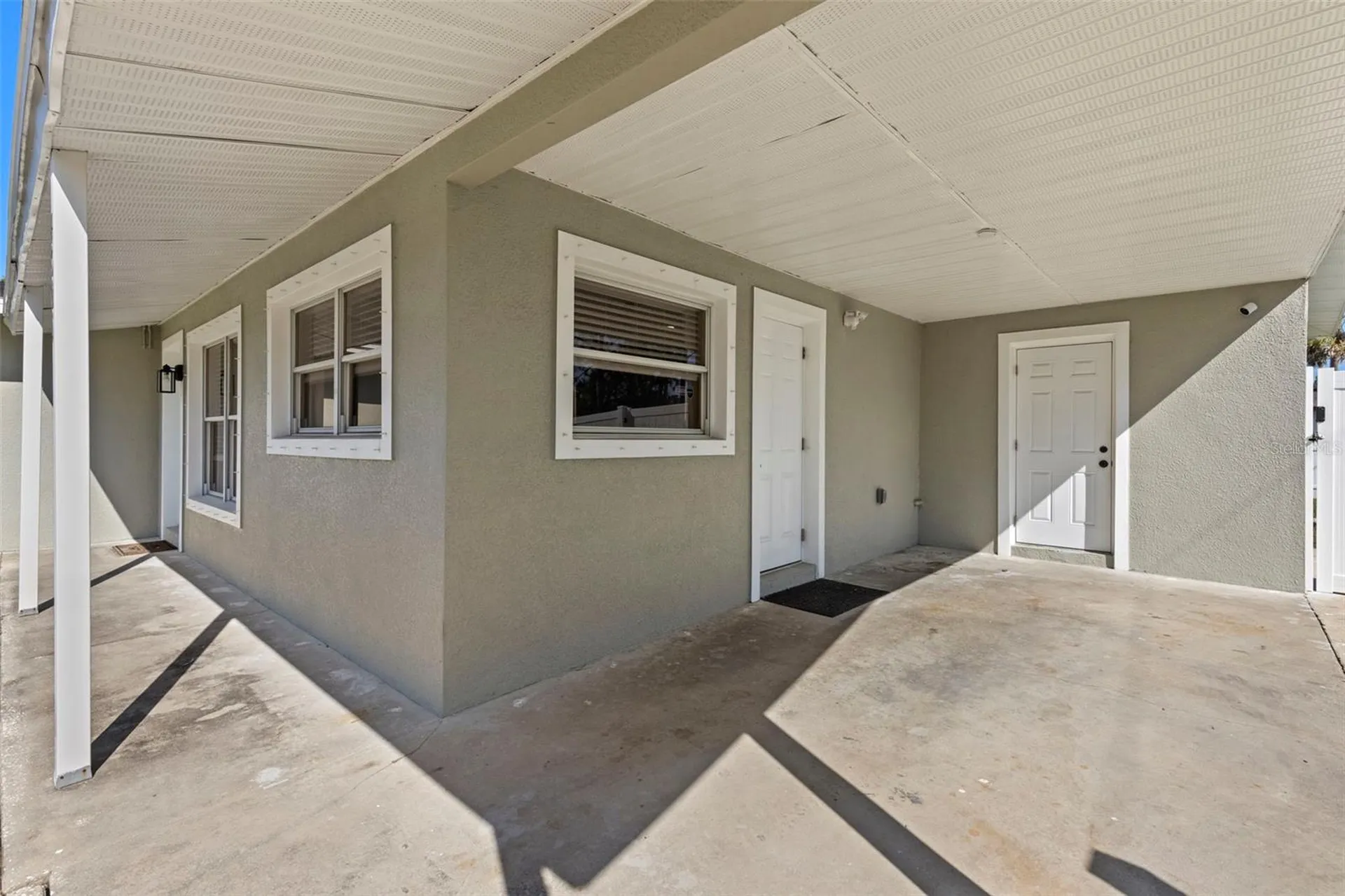 4601 W Villa Rosa Street Tampa FL 33611