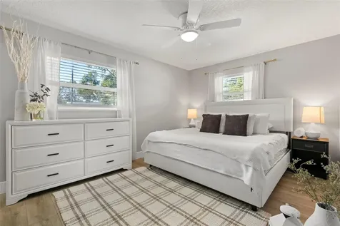 4601 W Villa Rosa Street Tampa FL 33611