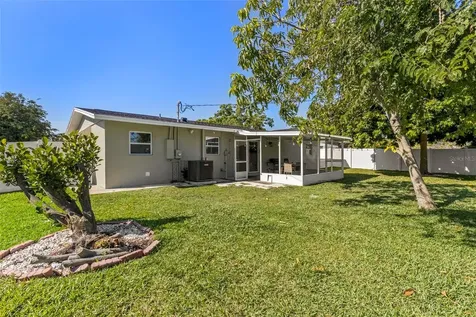 4601 W Villa Rosa Street Tampa FL 33611