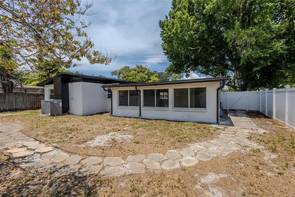 4502 S Grady Avenue Tampa FL 33611