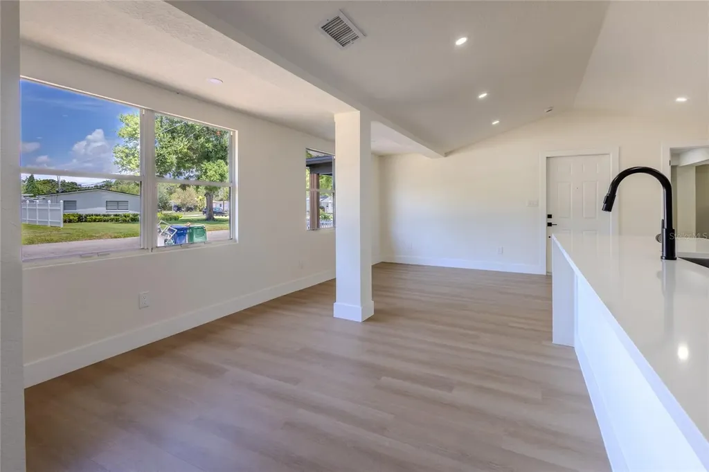 4502 S Grady Avenue Tampa FL 33611