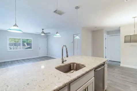2724 72nd Street W Bradenton FL 34209