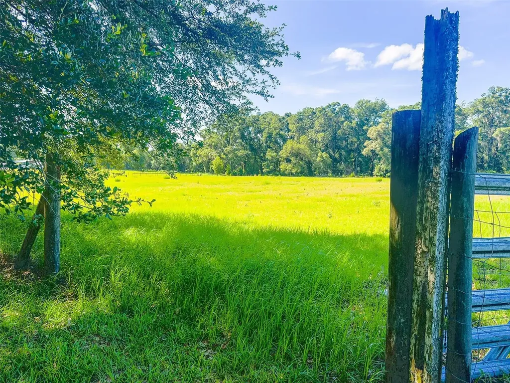 21528 NW 209th Terrace High Springs FL 32643
