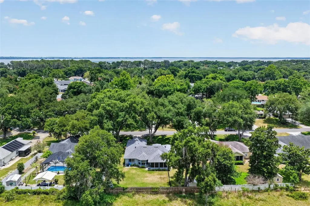 2639 Waterview Drive Eustis FL 32726