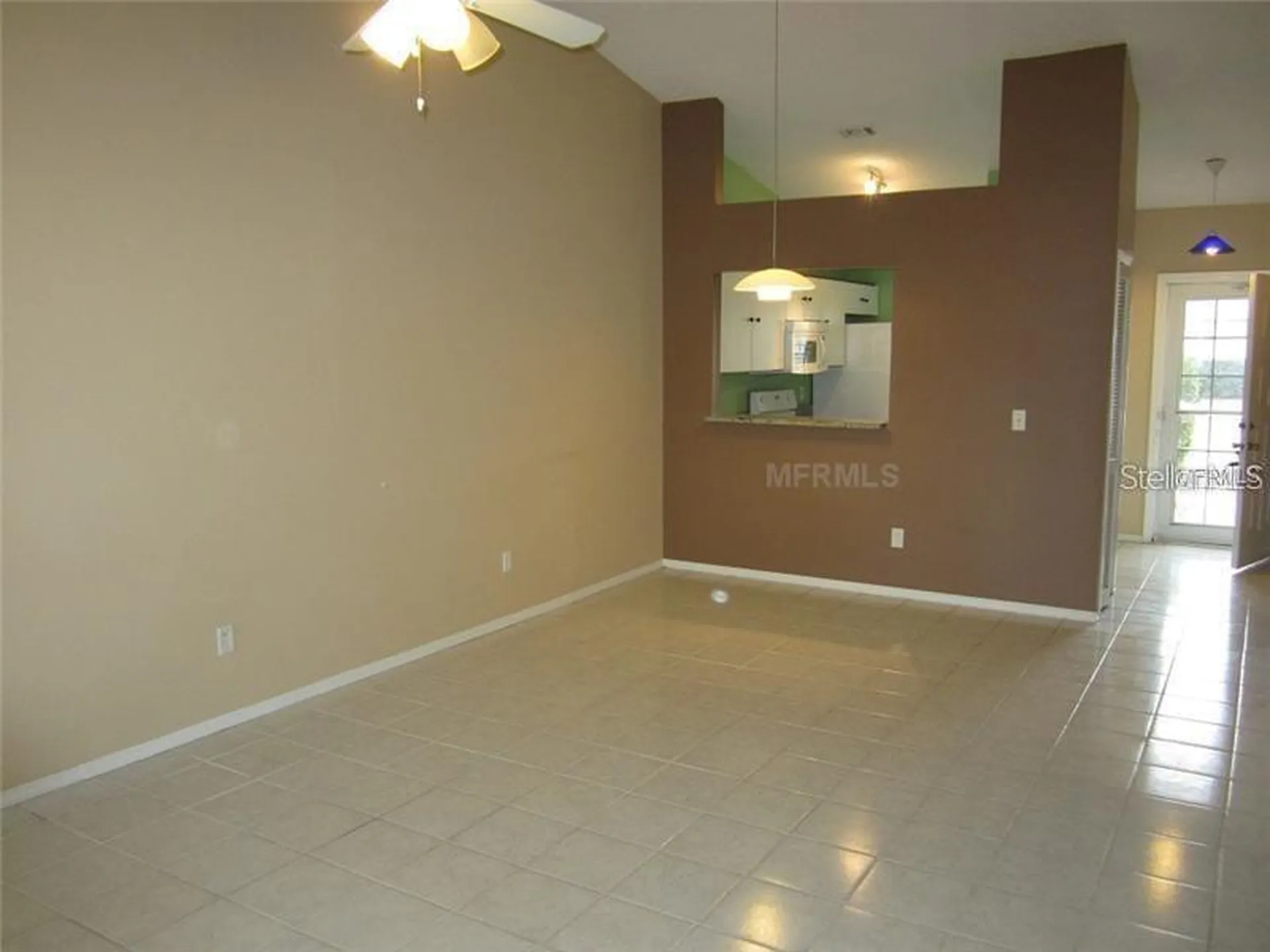 13 Silver Park Circle Kissimmee FL 34743