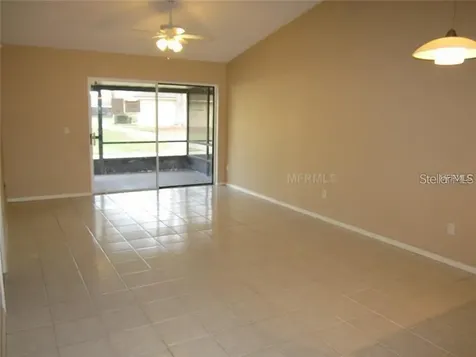 13 Silver Park Circle Kissimmee FL 34743