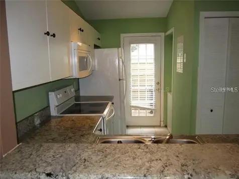 13 Silver Park Circle Kissimmee FL 34743