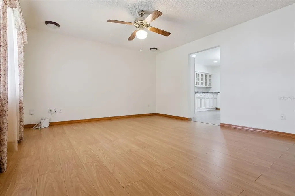 131 Flower Queen Court Orlando FL 32807