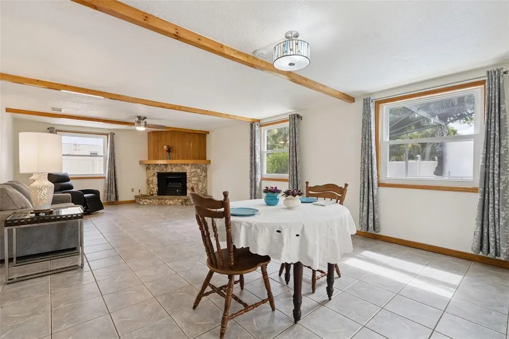 131 Flower Queen Court Orlando FL 32807