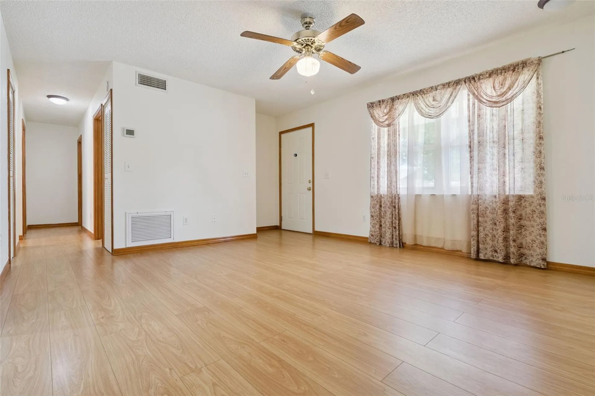 131 Flower Queen Court Orlando FL 32807