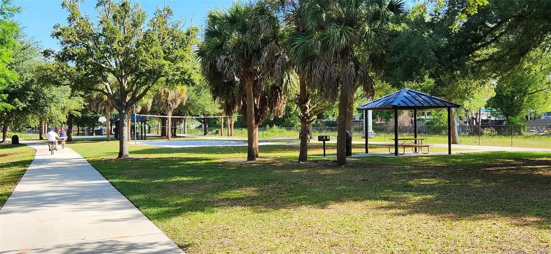 131 Flower Queen Court Orlando FL 32807