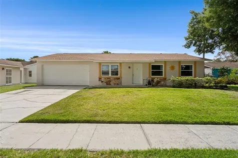 131 Flower Queen Court Orlando FL 32807