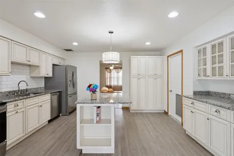 131 Flower Queen Court Orlando FL 32807