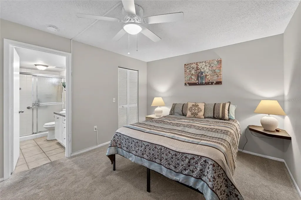 593 Lakeside Drive Bradenton FL 34210