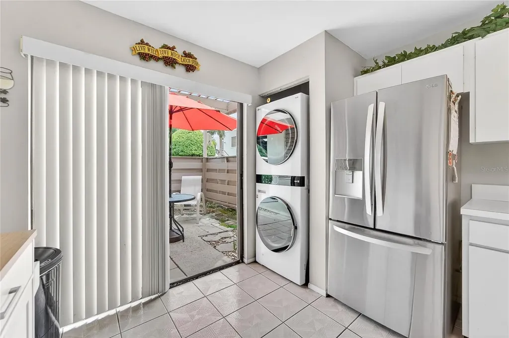 593 Lakeside Drive Bradenton FL 34210
