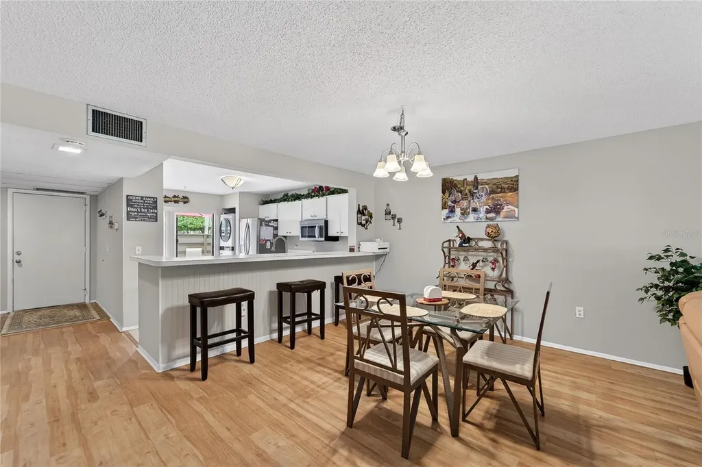 593 Lakeside Drive Bradenton FL 34210