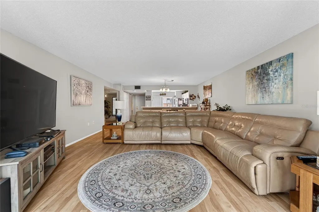 593 Lakeside Drive Bradenton FL 34210
