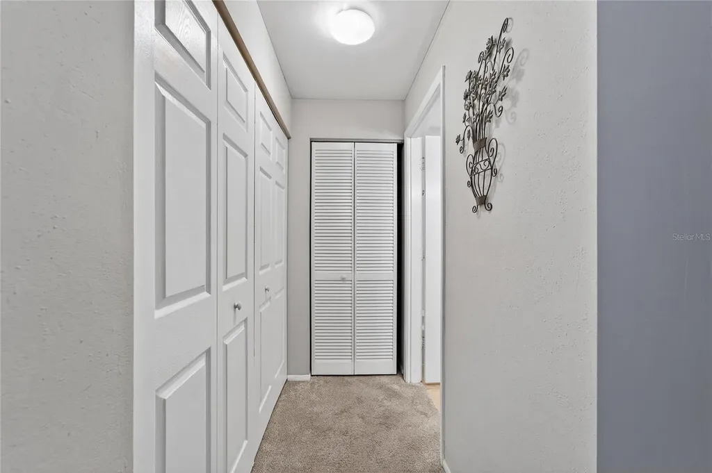 593 Lakeside Drive Bradenton FL 34210