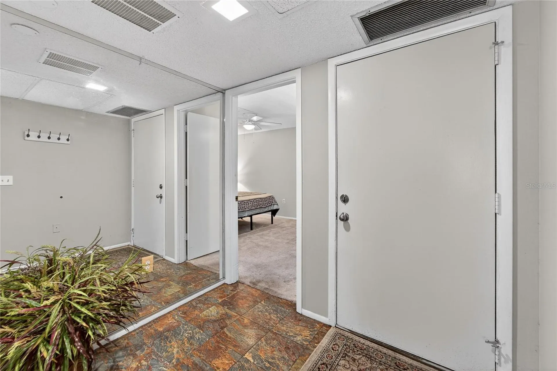 593 Lakeside Drive Bradenton FL 34210