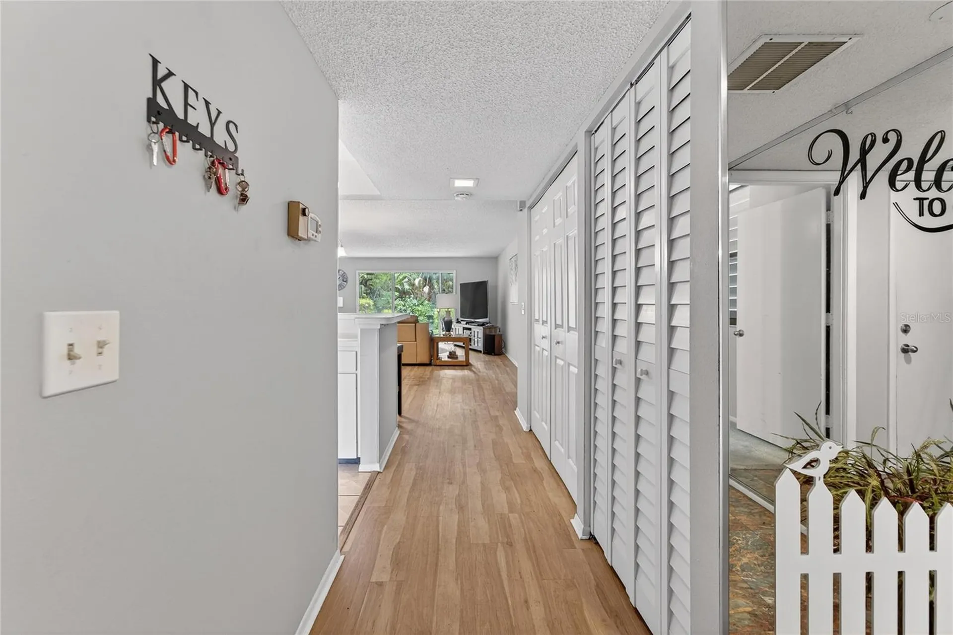 593 Lakeside Drive Bradenton FL 34210