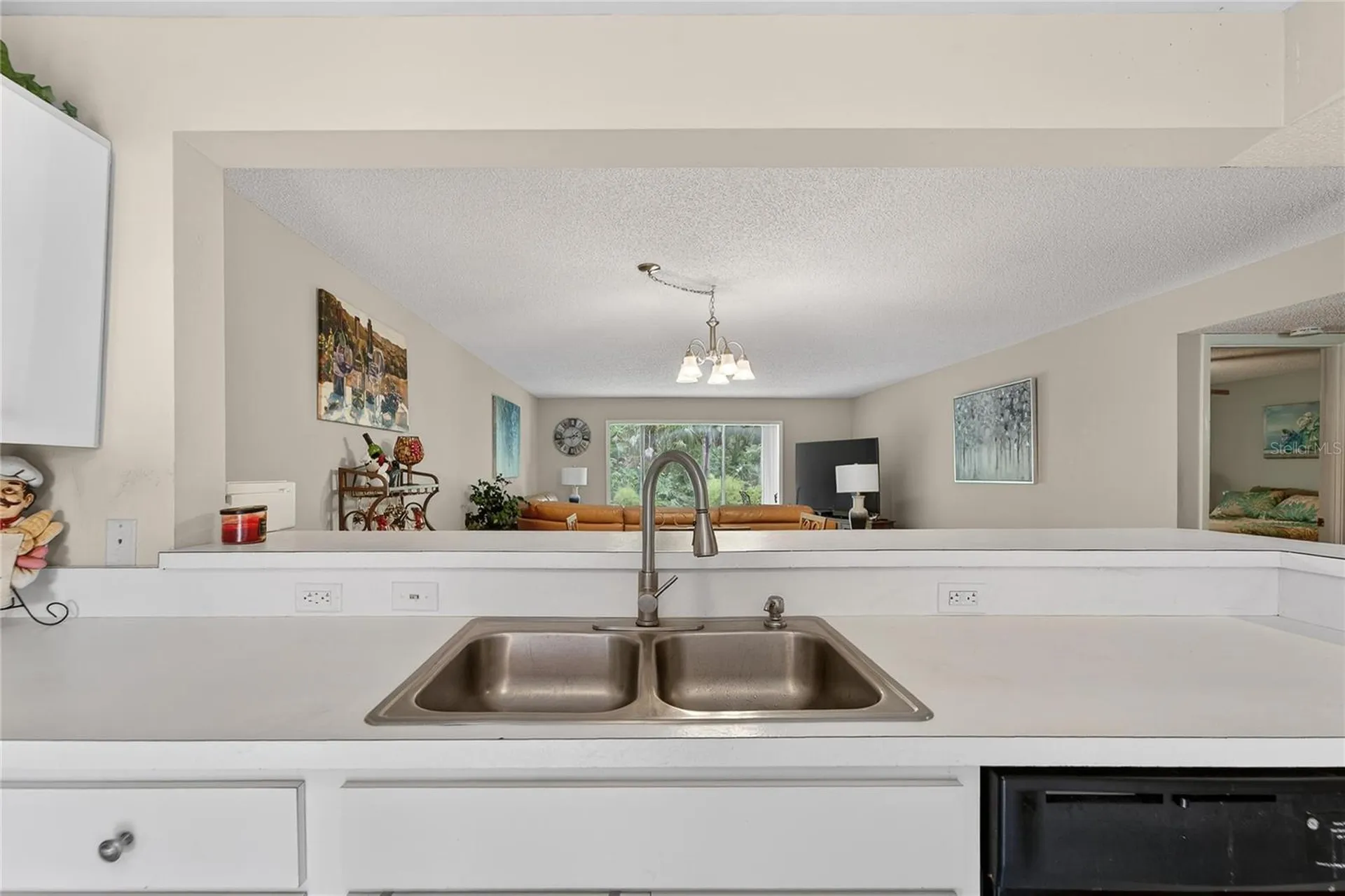 593 Lakeside Drive Bradenton FL 34210