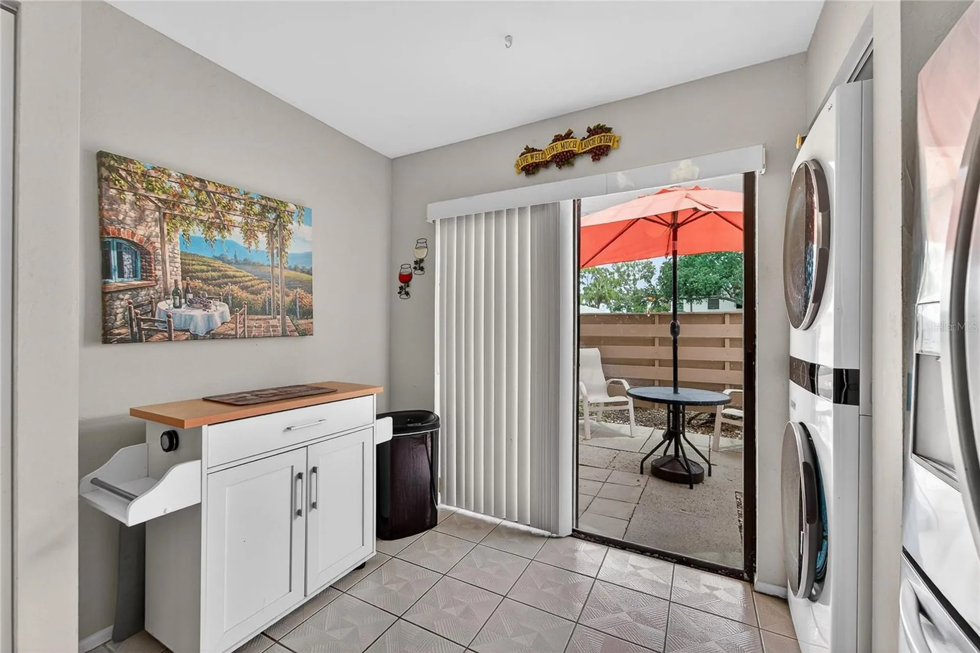 593 Lakeside Drive Bradenton FL 34210