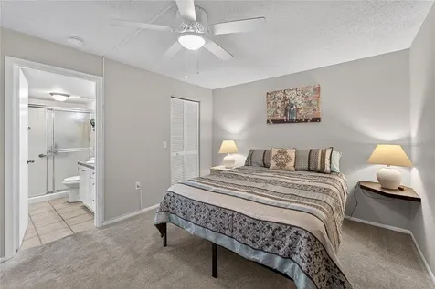 593 Lakeside Drive Bradenton FL 34210