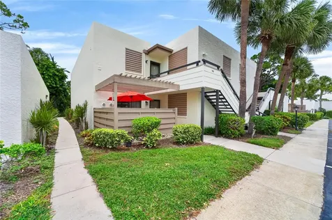 593 Lakeside Drive Bradenton FL 34210