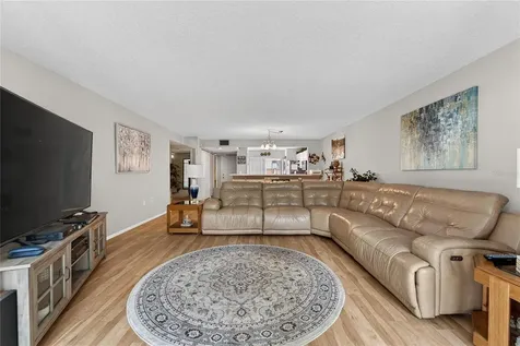 593 Lakeside Drive Bradenton FL 34210