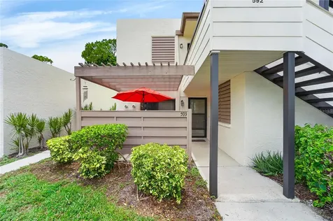 593 Lakeside Drive Bradenton FL 34210