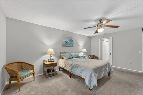 593 Lakeside Drive Bradenton FL 34210