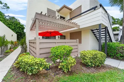 593 Lakeside Drive Bradenton FL 34210