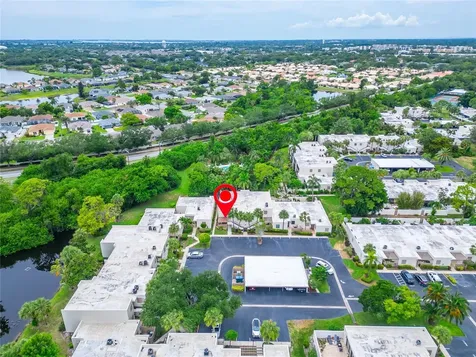 593 Lakeside Drive Bradenton FL 34210