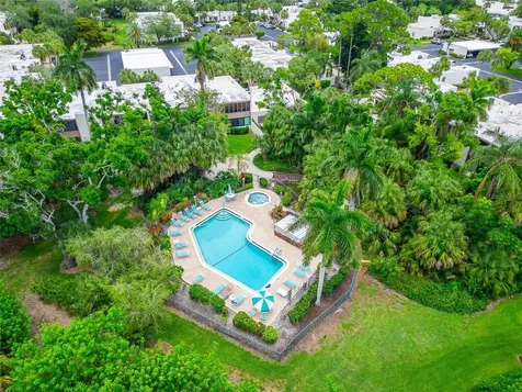 593 Lakeside Drive Bradenton FL 34210