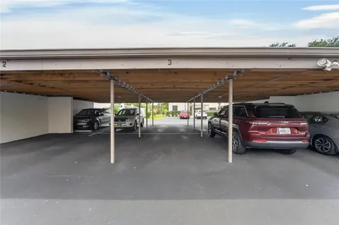 593 Lakeside Drive Bradenton FL 34210