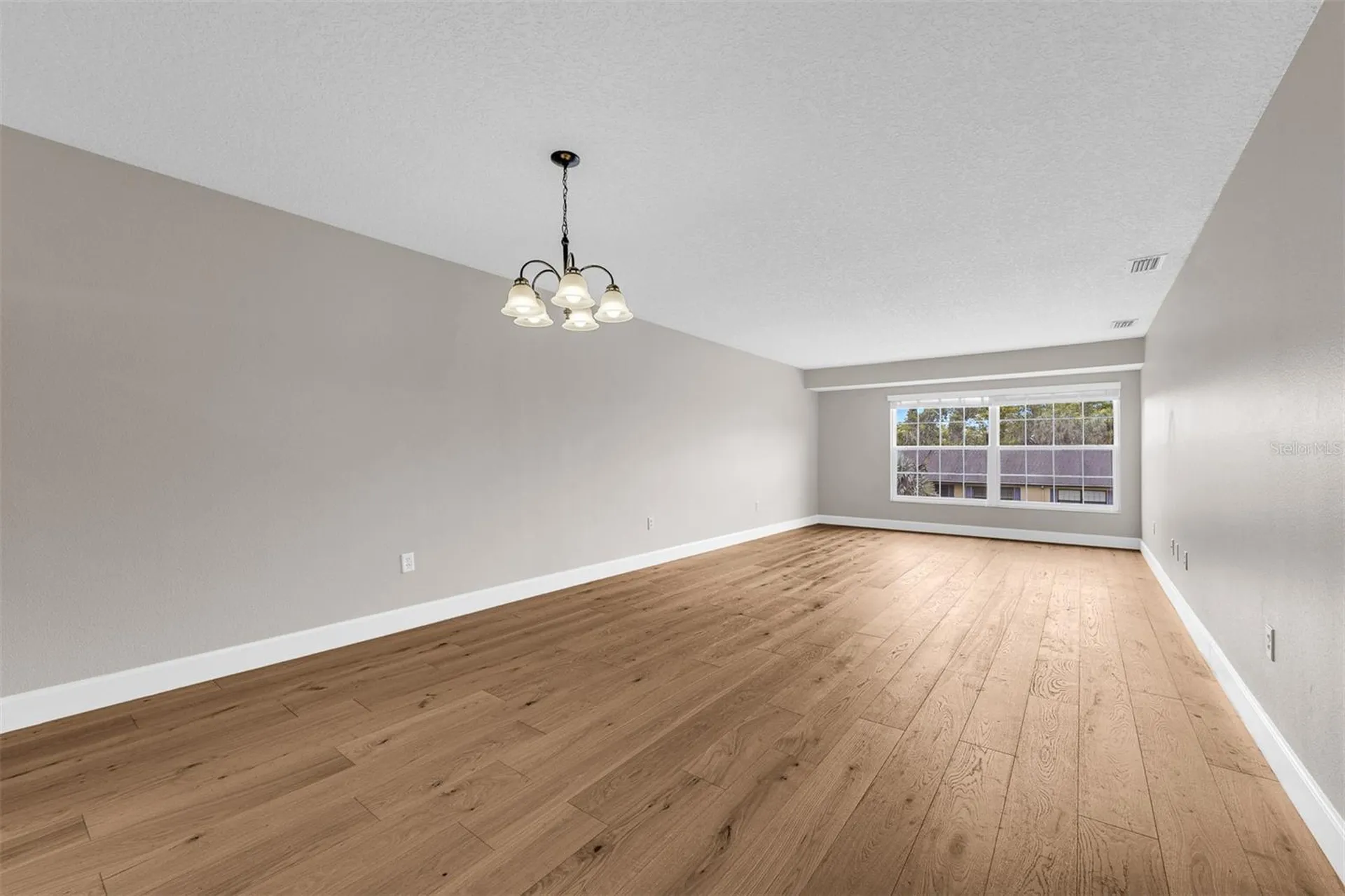 110 N Tremain Street Mount Dora FL 32757
