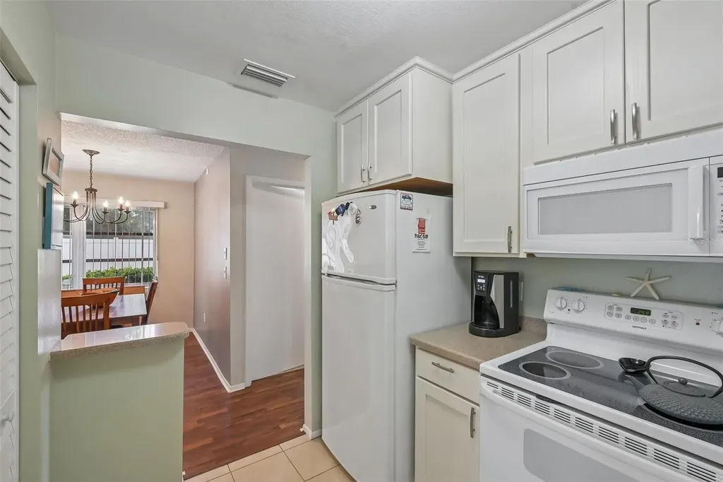 390 301 Boulevard W Bradenton FL 34205
