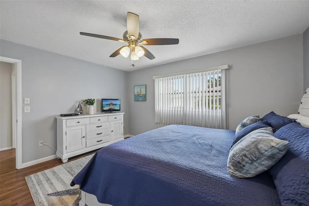 390 301 Boulevard W Bradenton FL 34205