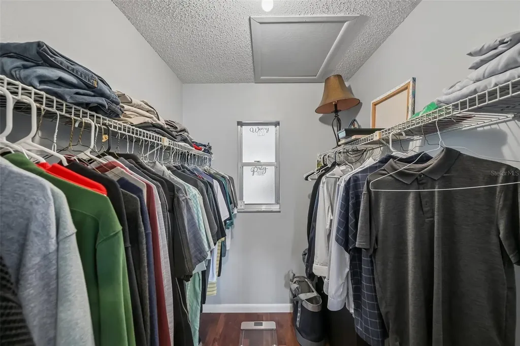 390 301 Boulevard W Bradenton FL 34205