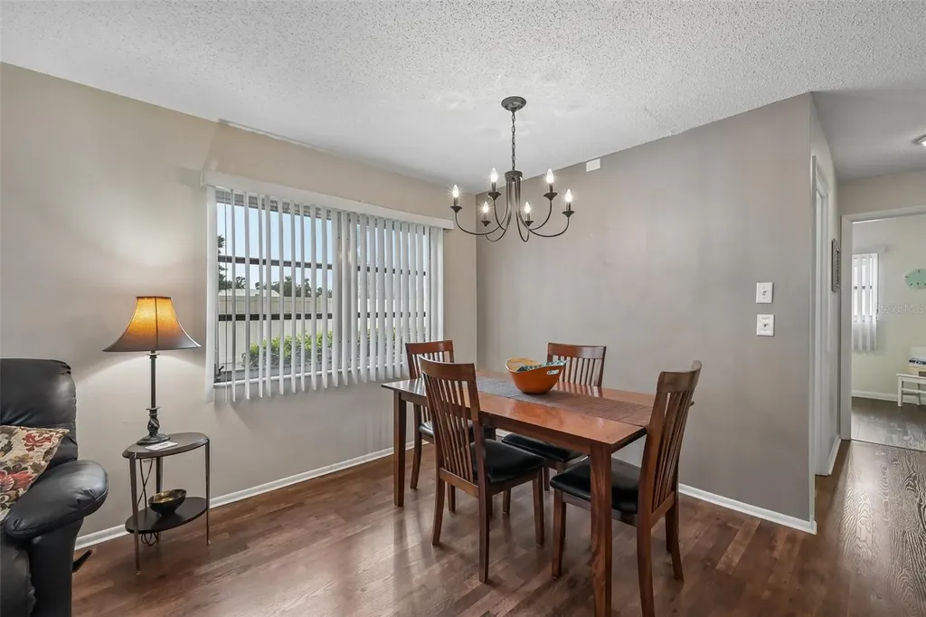 390 301 Boulevard W Bradenton FL 34205