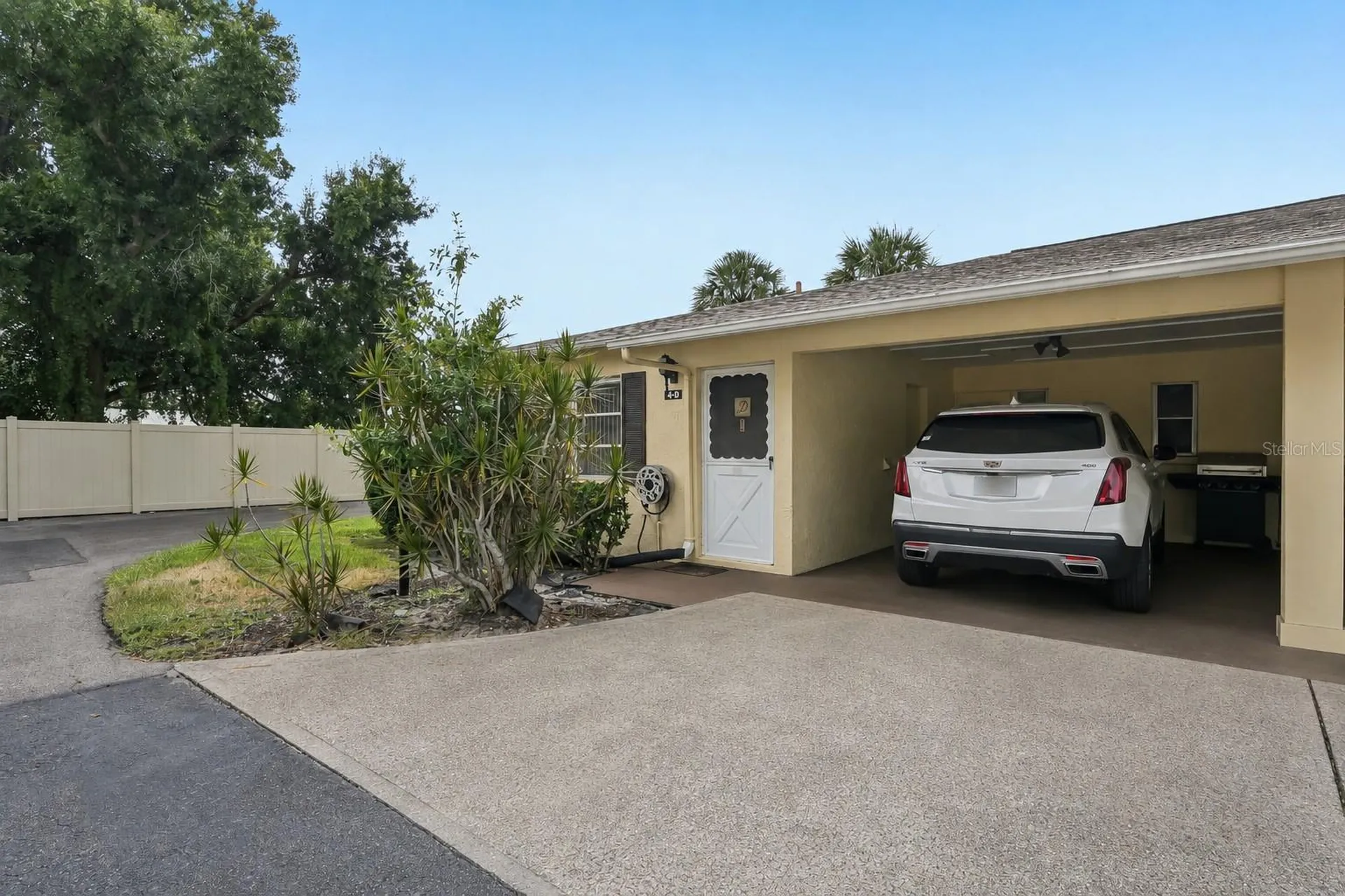 390 301 Boulevard W Bradenton FL 34205