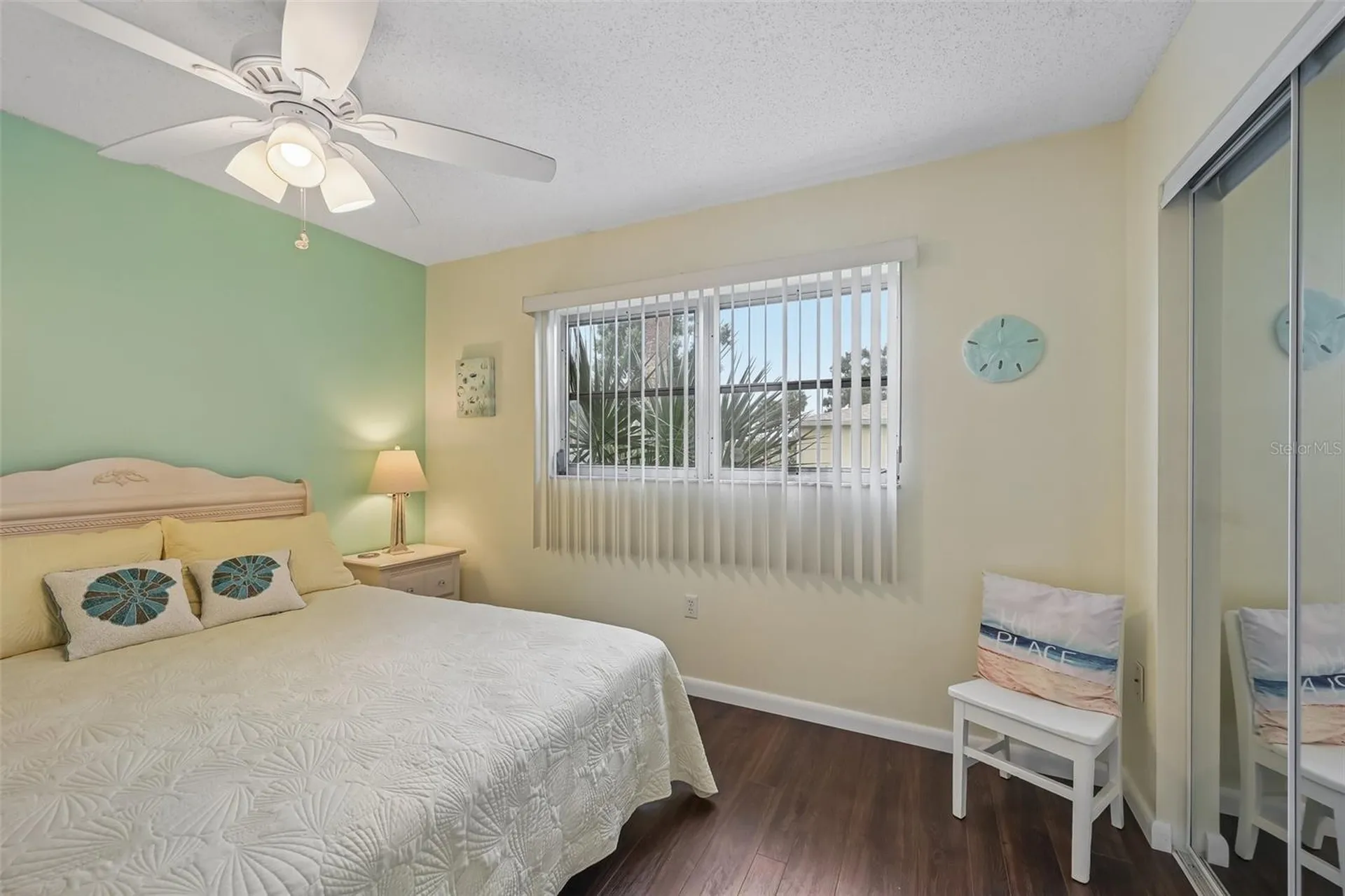 390 301 Boulevard W Bradenton FL 34205