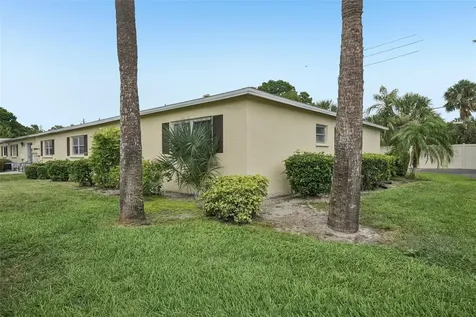 390 301 Boulevard W Bradenton FL 34205