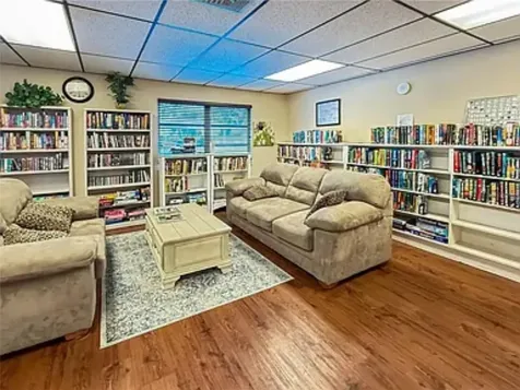 390 301 Boulevard W Bradenton FL 34205